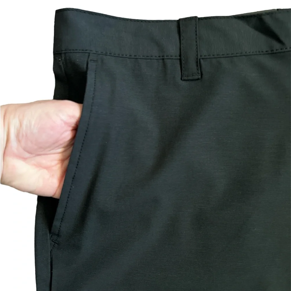 Banana‎ Republic Men’s Black Stretch Flat Front Shorts Sz. 40 NWT